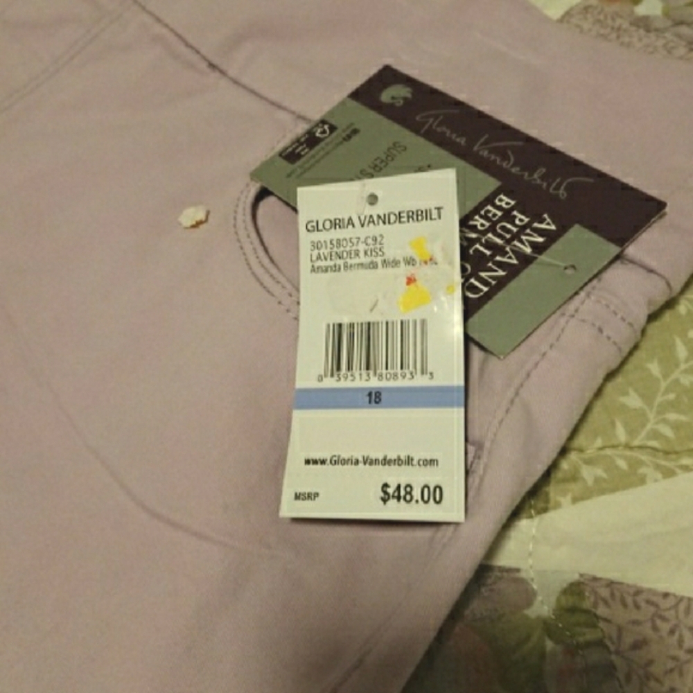 Gloria Vanderbilt Purple Bermuda Shorts Tailored  98% Cotton 2% Spandex - Picture 5 of 11